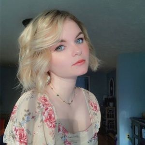 Meet your Posher, Viviann